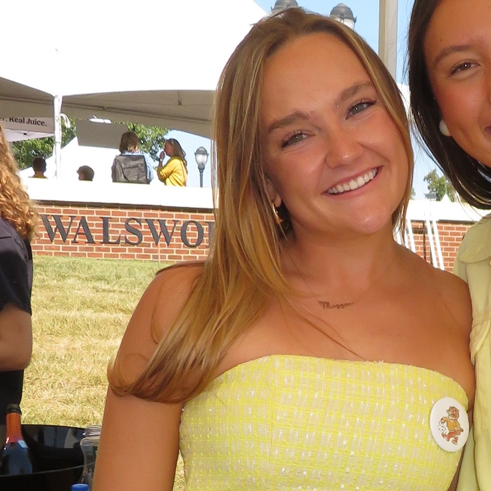 Meet your Posher, Abby